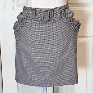 H&M Houndstooth Print Plaid Mini Skirt With Ruffle Women Size 10